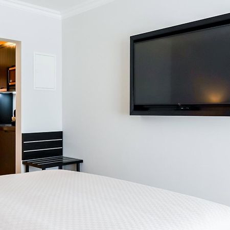 Moderne 1 Zimmer Ferienwohnung Mit Sonnenterrasse Und Parkplatz, In Ruhiger Lage, Nur Wenige Gehminuten Zum Ostsee Sandstrand Scharbeutz Zewnętrze zdjęcie