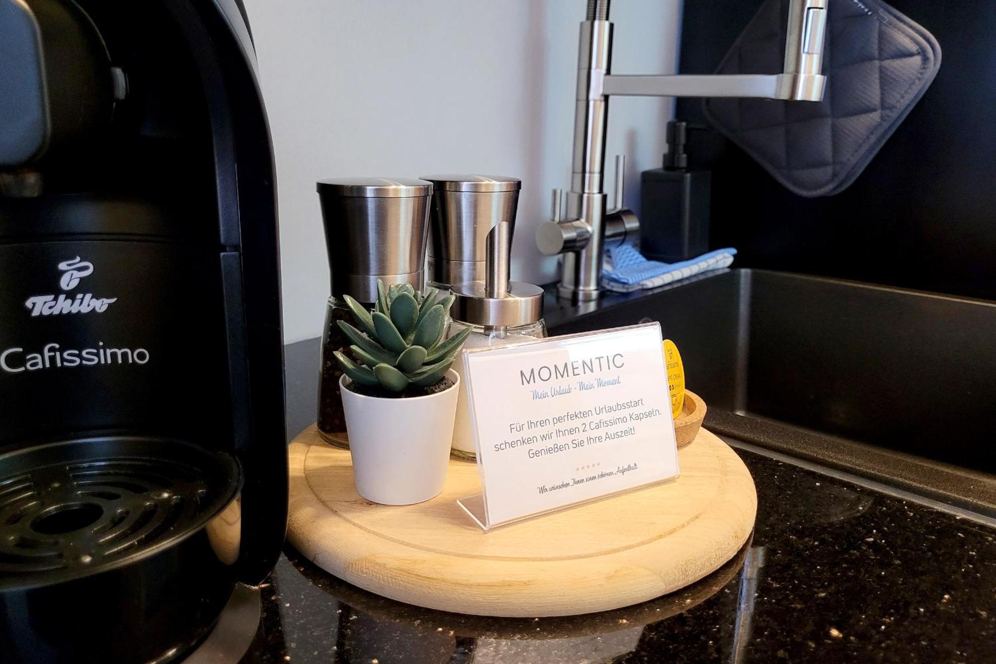 Moderne 1 Zimmer Ferienwohnung Mit Sonnenterrasse Und Parkplatz, In Ruhiger Lage, Nur Wenige Gehminuten Zum Ostsee Sandstrand Scharbeutz Zewnętrze zdjęcie